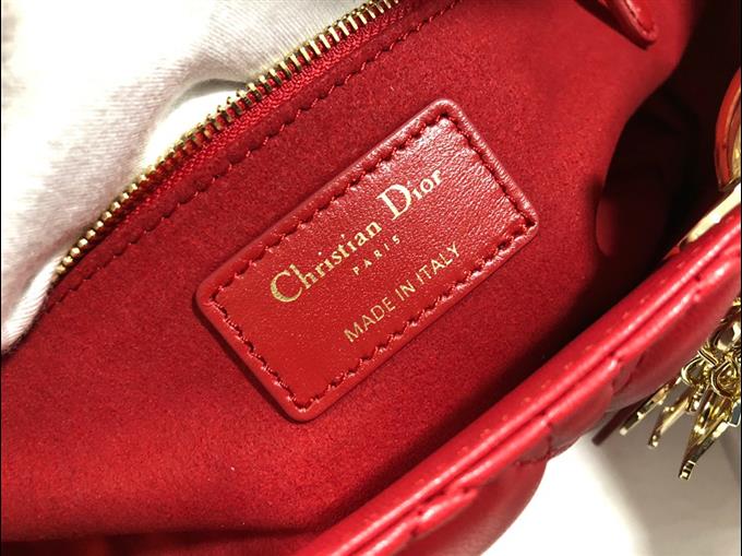 2025228Y880P211821812