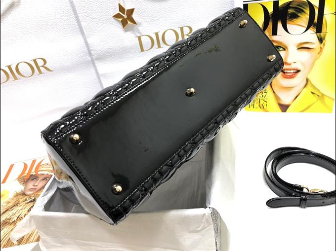 2025228Y880P211824271