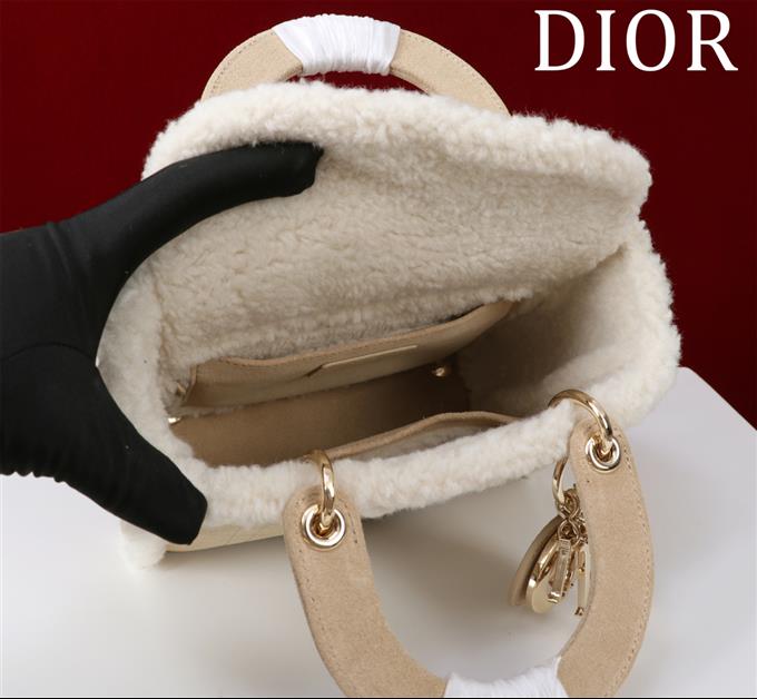 2025228Y1000P222943283