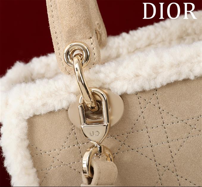 2025228Y1000P222943315