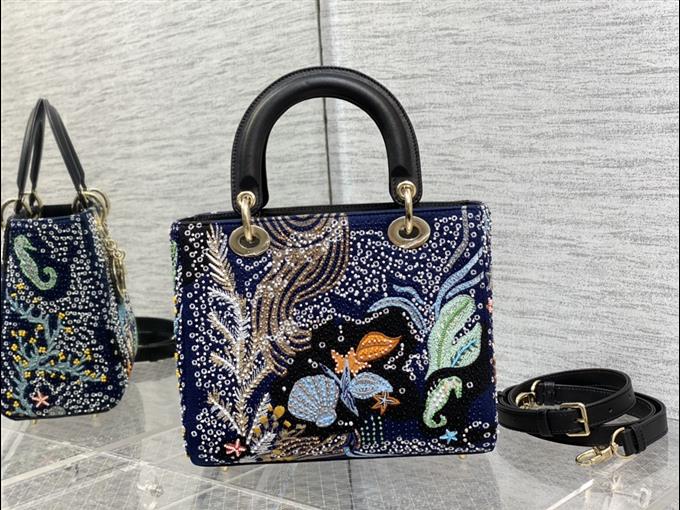 2025228Y1150P222944109