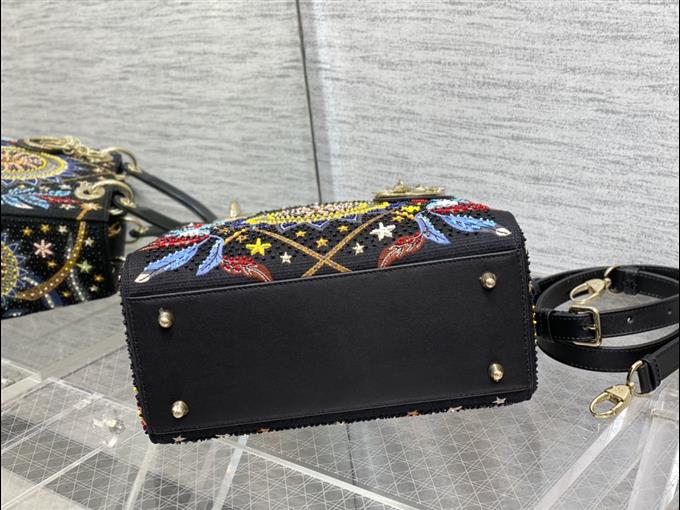 2025228Y1150P22294415