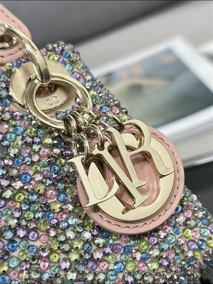 2025228Y1300P222958266