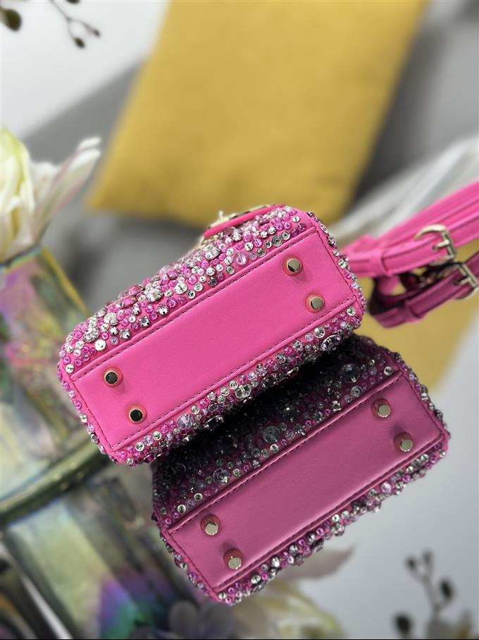 2025228Y1400P222944960