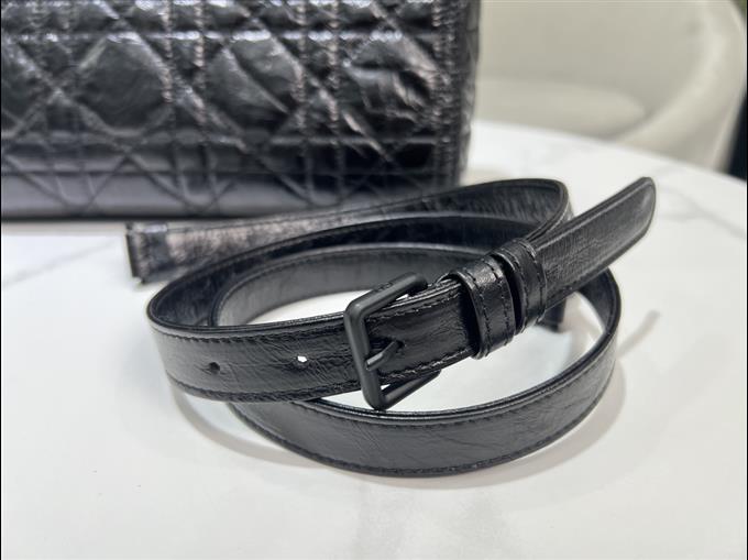 2025228Y800P222423400