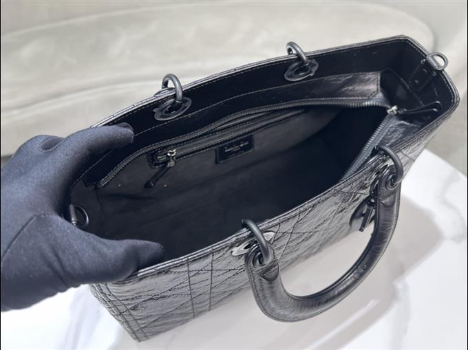 2025228Y800P222423479