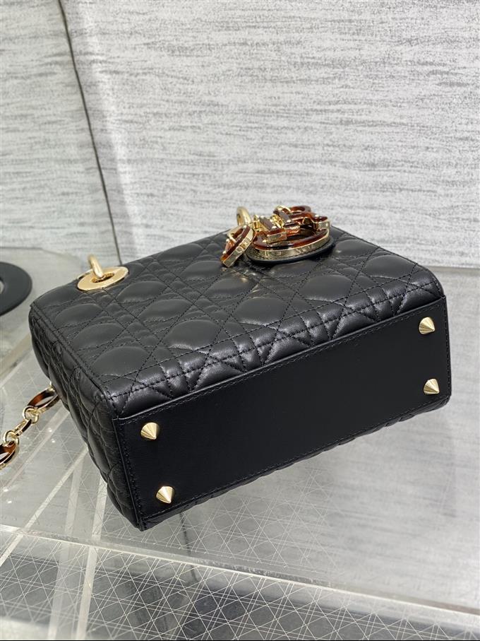 2025228Y880P222942160