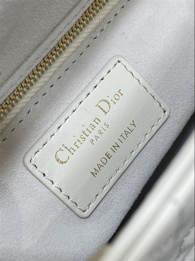 2025228Y880P22294250