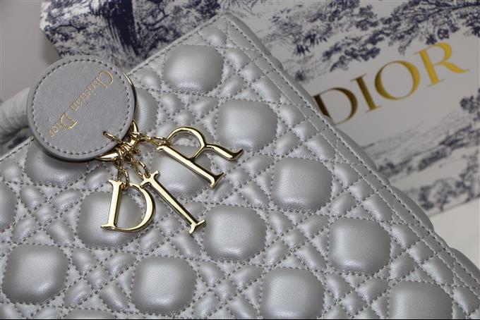 2025228Y880P222953544