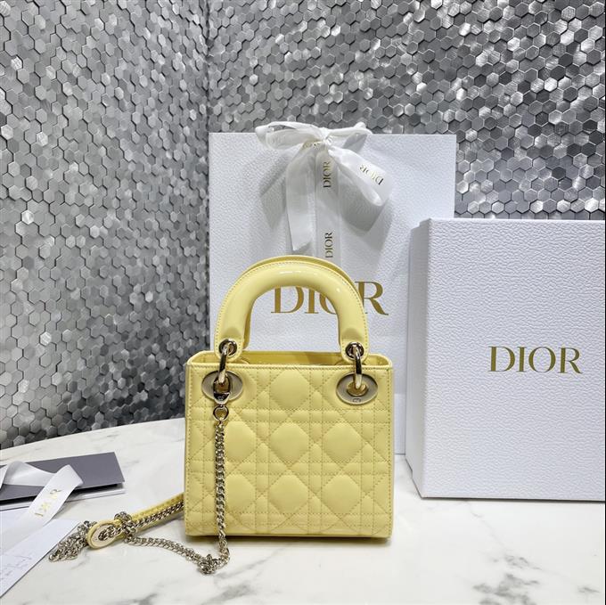 2025228Y900P222953797