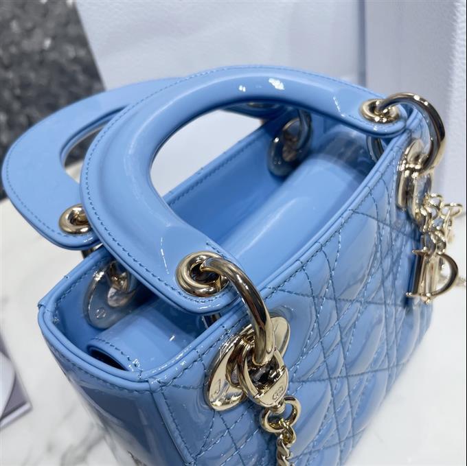 2025228Y900P222953876