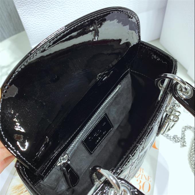 2025228Y900P22295433