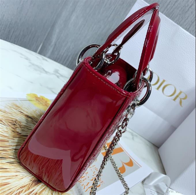 2025228Y900P22295497