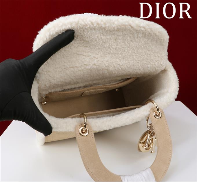 2025228Y900P222956102