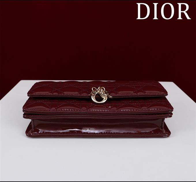 2025228Y600P212910688