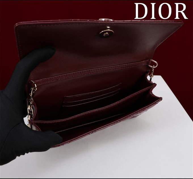 2025228Y600P212910704