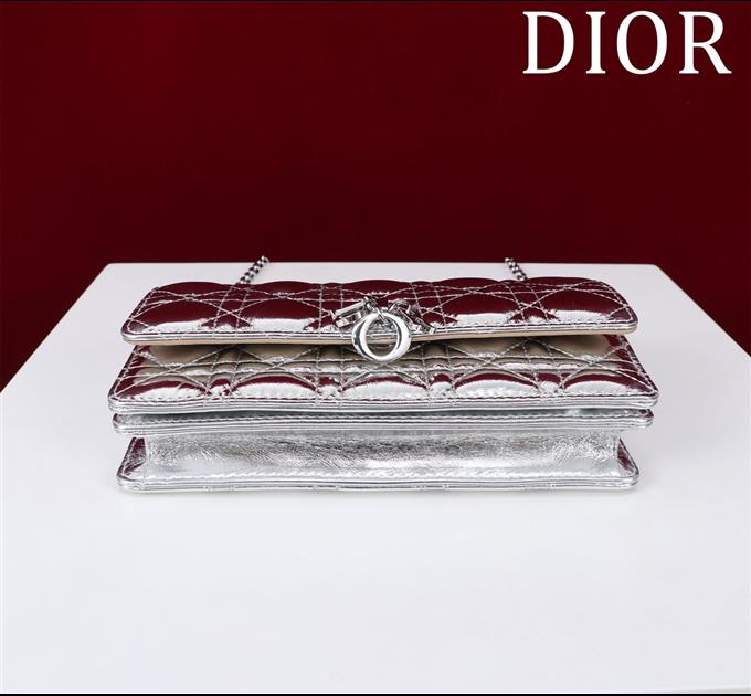 2025228Y600P212911392