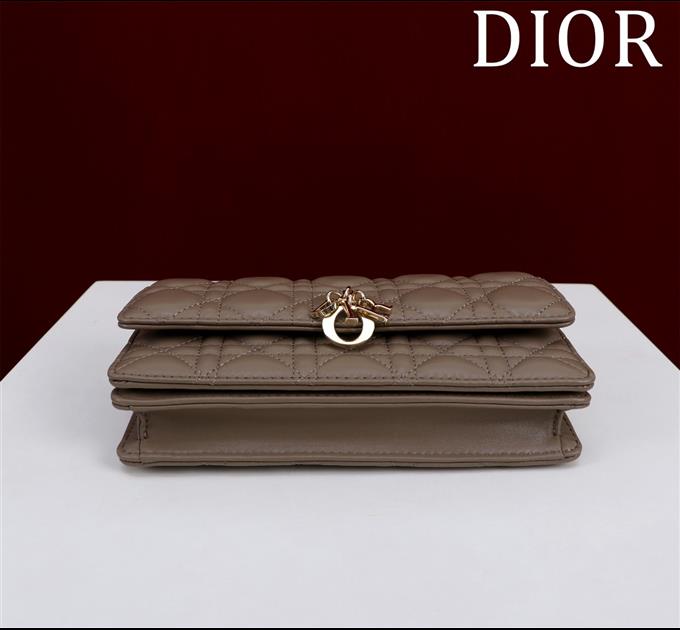 2025228Y600P21294470