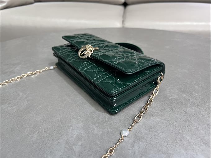 2025228Y600P21297432