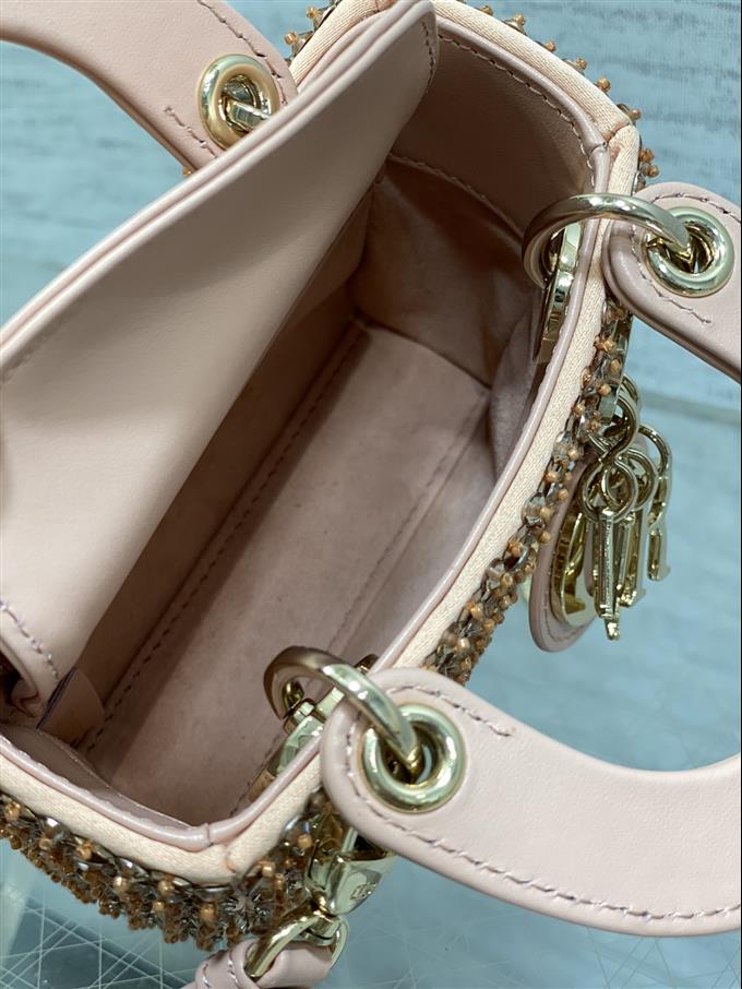 2025228Y1250P212421133