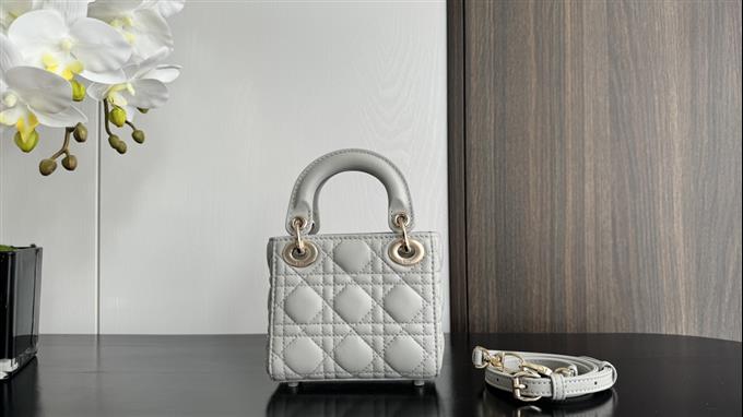 2025228Y580P212424578