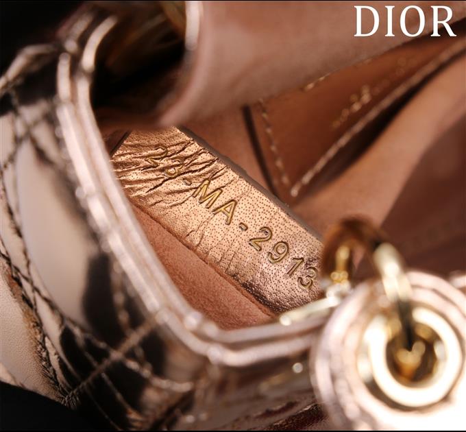 2025228Y600P212425172