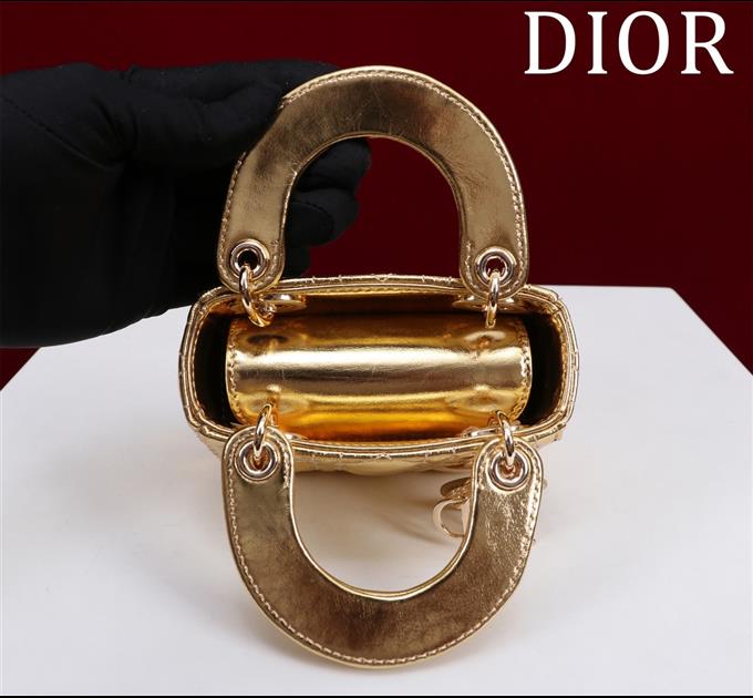 2025228Y600P212425391