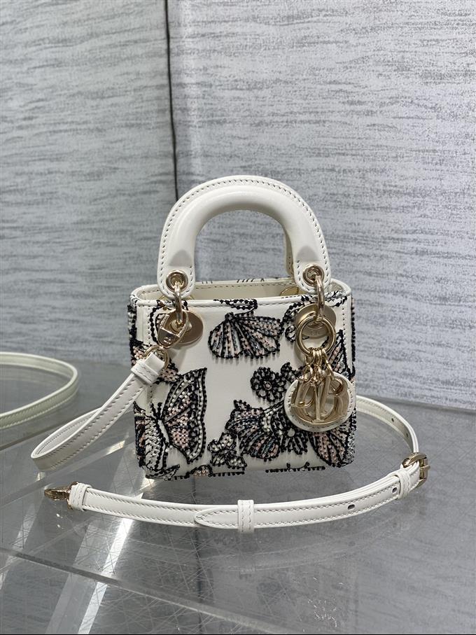 2025228Y950P212427185