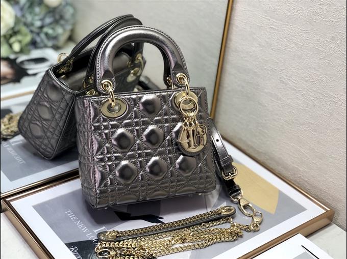 2025228Y650P211251860