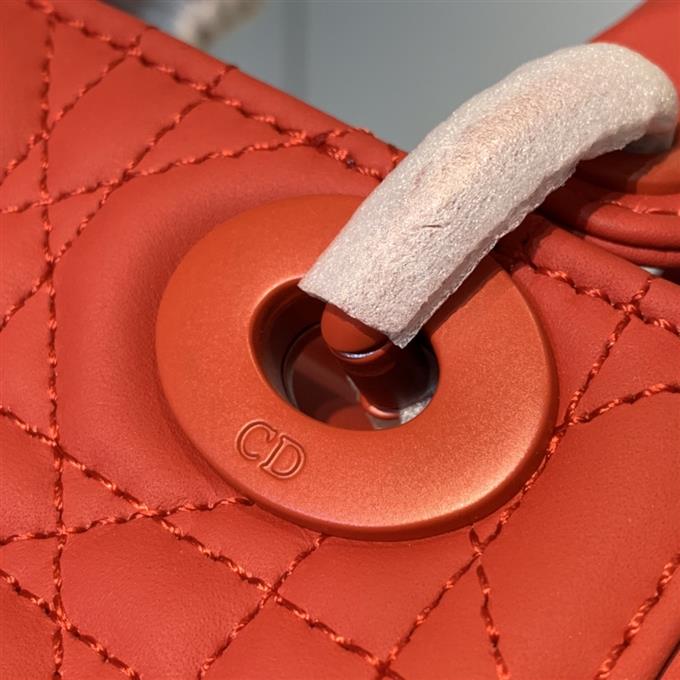 2025228Y650P221844563