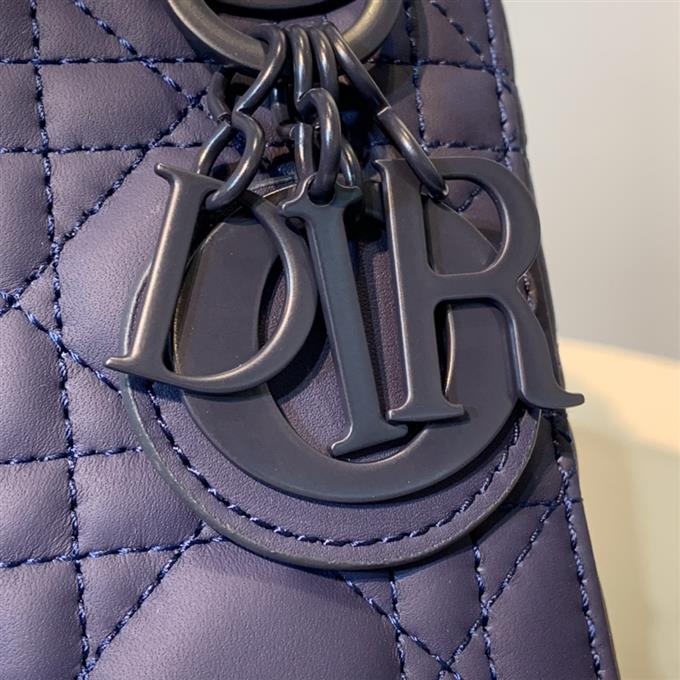 2025228Y650P221845108