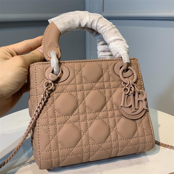 2025228Y650P221845200