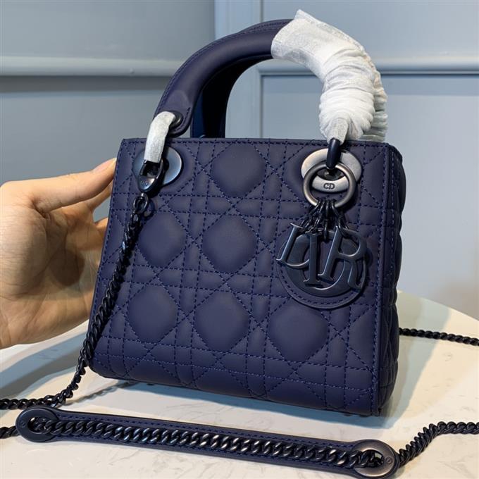 2025228Y650P22184560