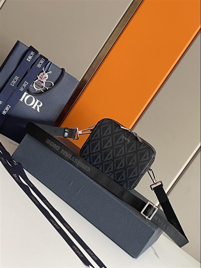 2025228Y500P221557887