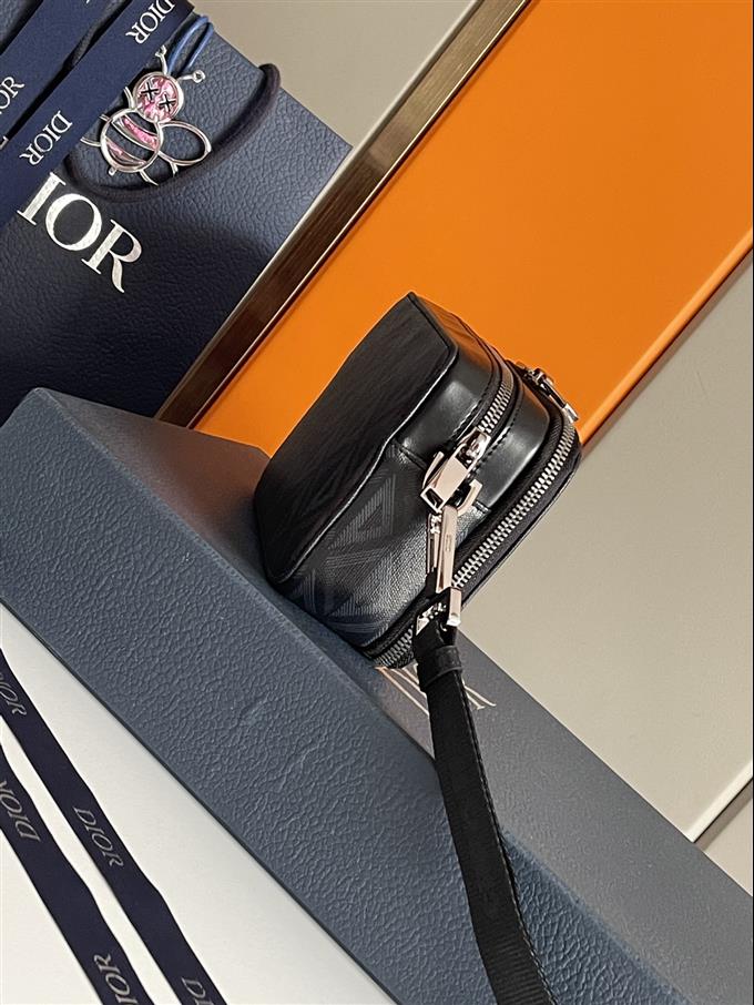 2025228Y500P221557902