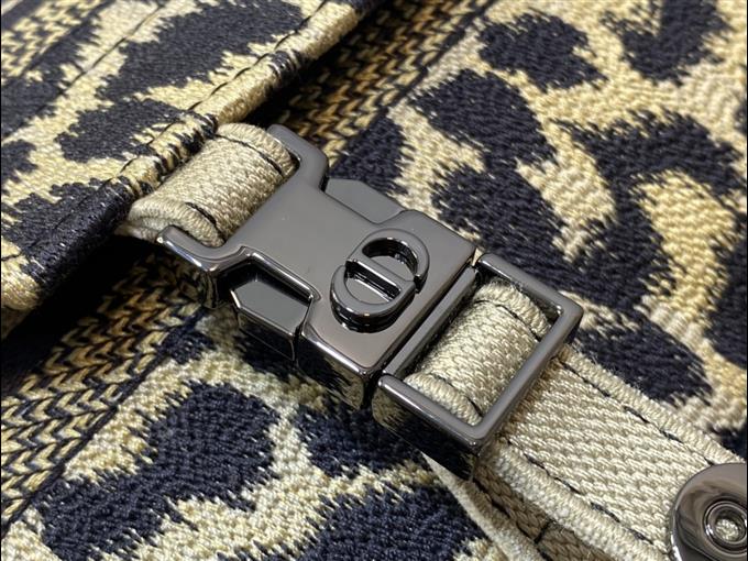 2025228Y600P22121047