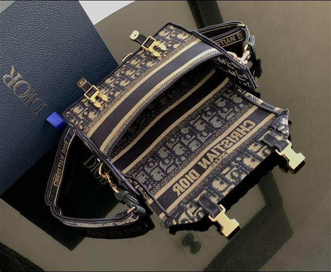 2025228Y600P22129541