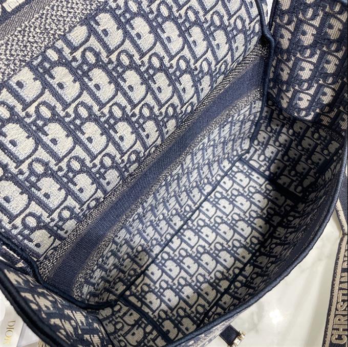 2025228Y650P221211366