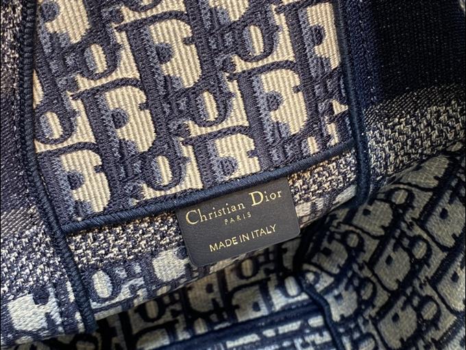 2025228Y650P221212374