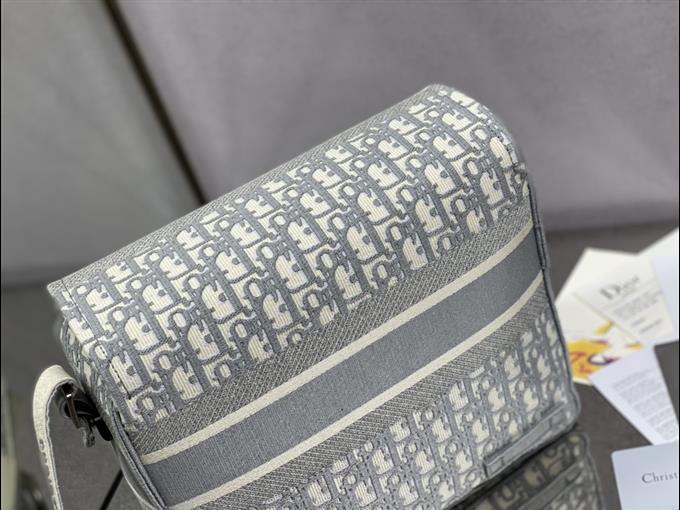 2025228Y650P221212642