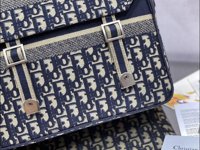 2025228Y650P221212842