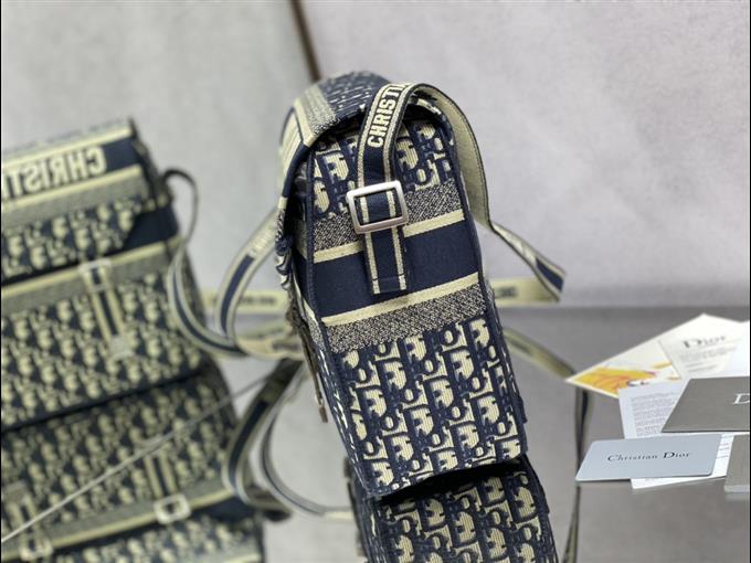 2025228Y650P221212890