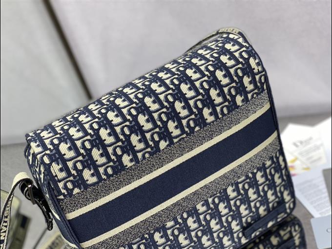 2025228Y650P221212921