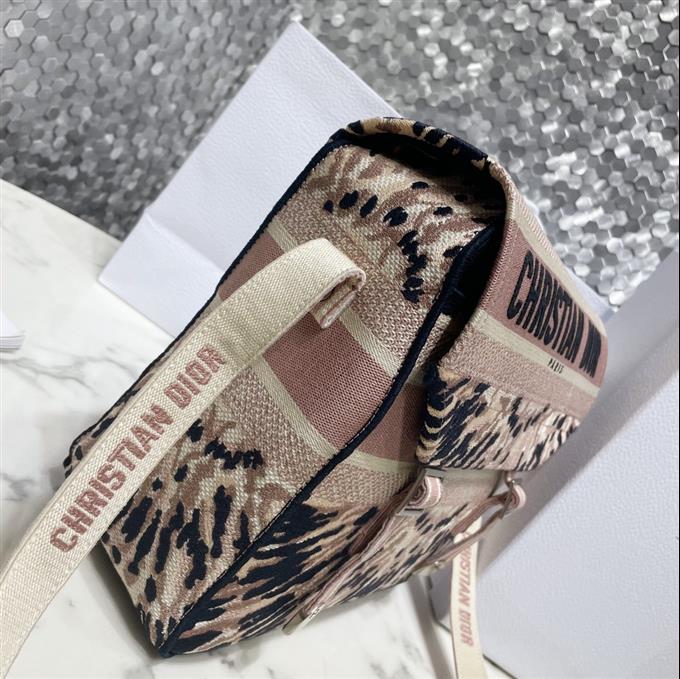 2025228Y850P221213633