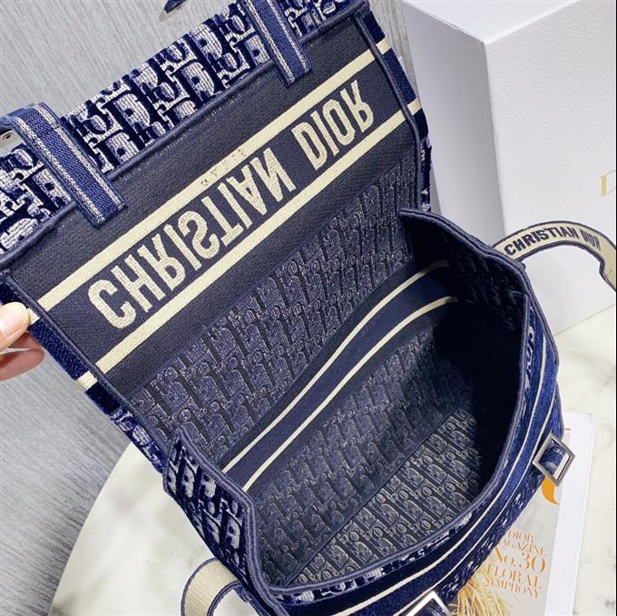 2025228Y850P221213805