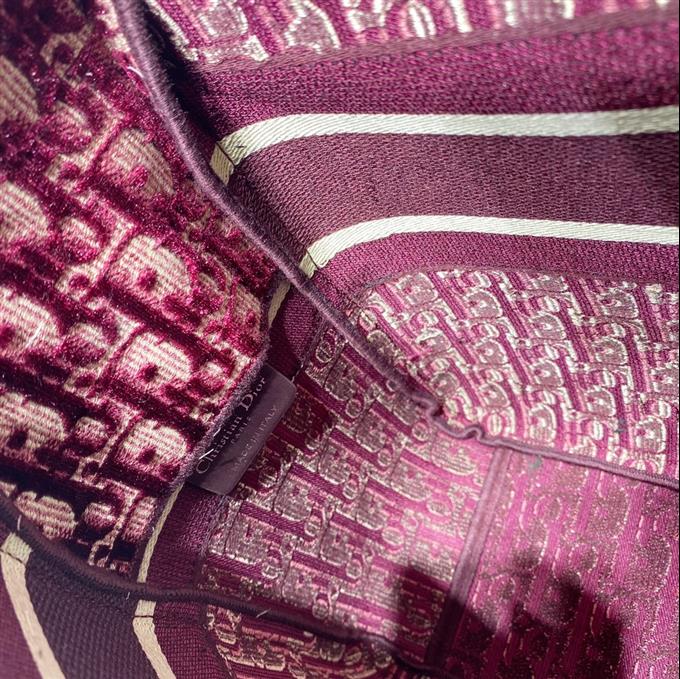 2025228Y850P221213945