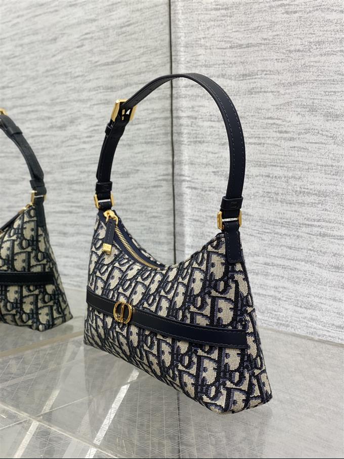 2025228Y500P214939979