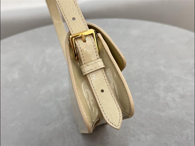 2025228Y600P214941275