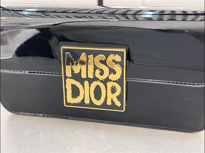 2025228Y600P21494157