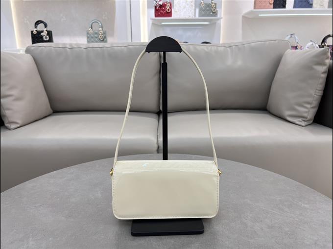 2025228Y600P21494188